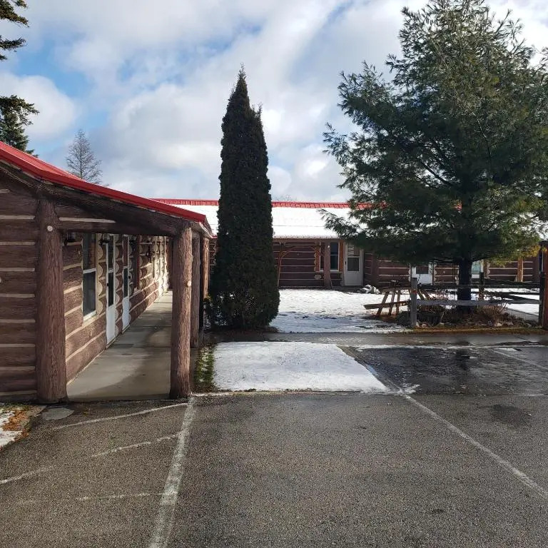 Birchwood Motel