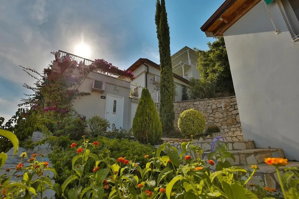 Folie Marine Hotel & Beach Club