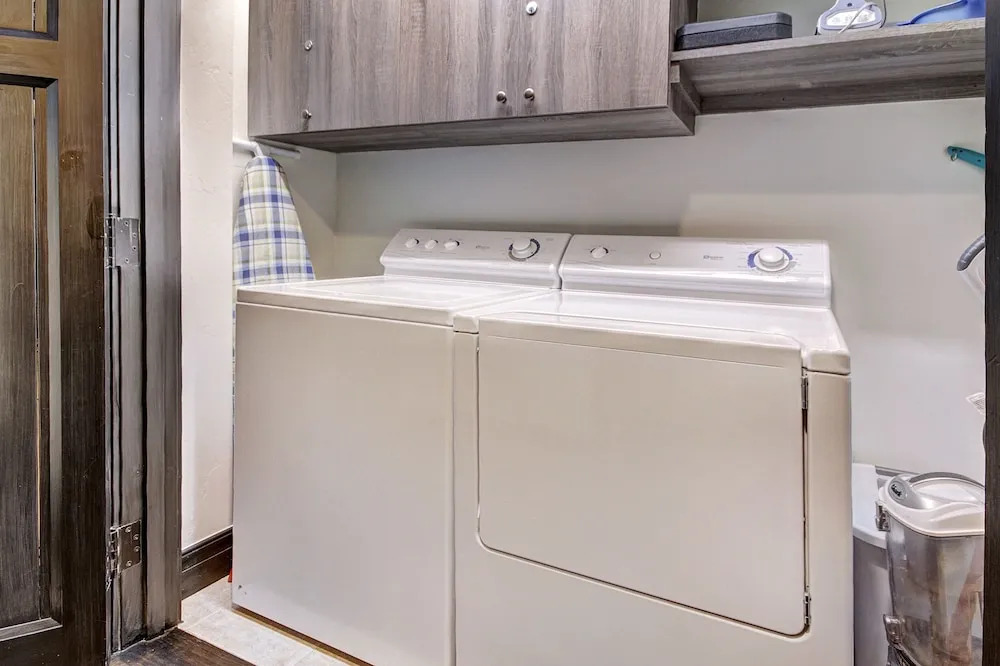Stunning 4 Bedroom Condo Snowcloud Base Of Bachelor Gulch Condo by RedAwning