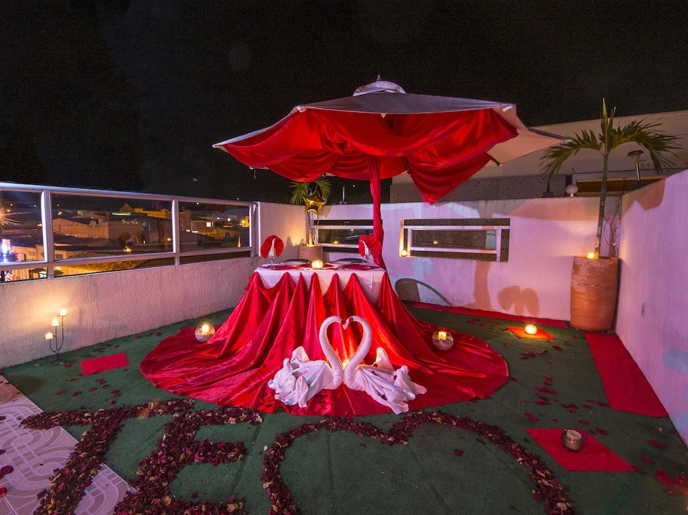 Casablanca Hotel, RestoBar, Catering, Eventos & Turismo en Garzón