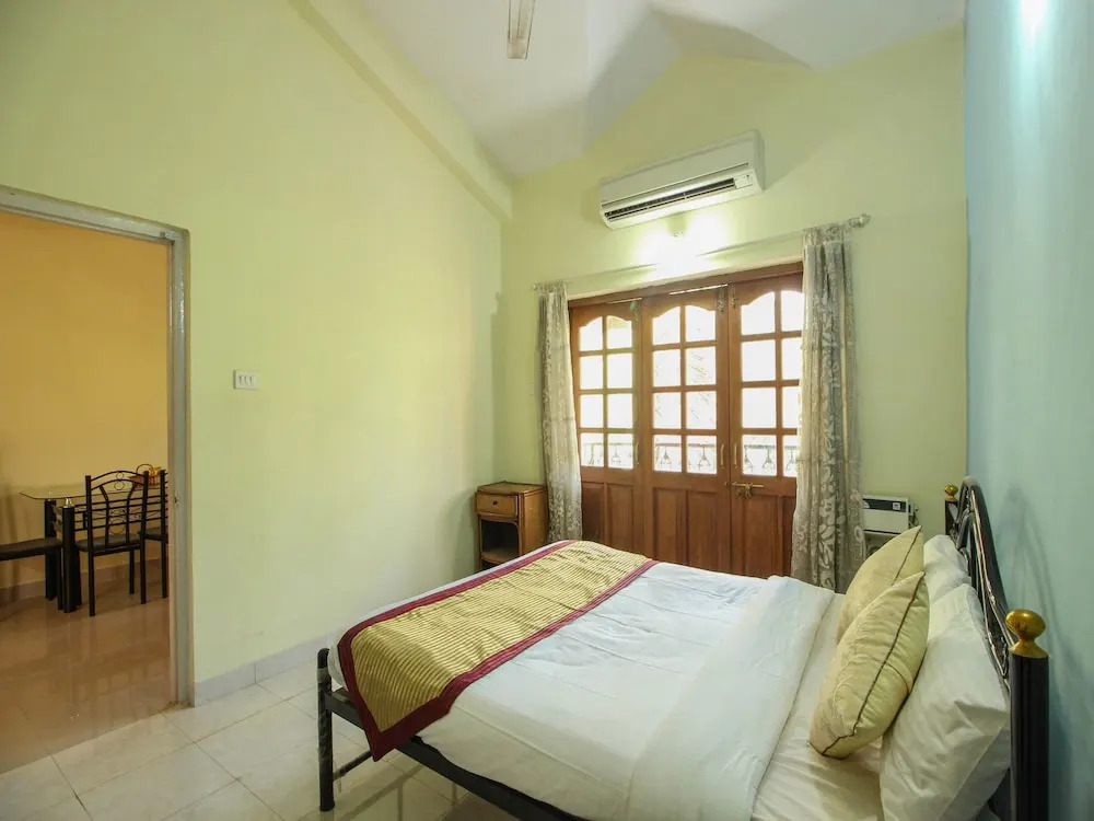 OYO 10093 Home Pool View 1BHK Calangute