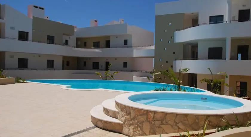 One Bedroom Apartment in Albur Village 1H