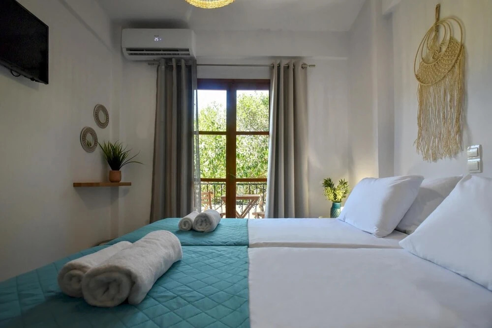 Apartments for 3 1st Floor