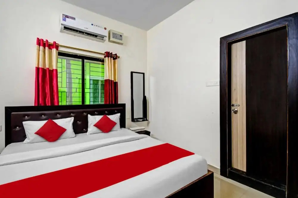 Hotel O SR Palace