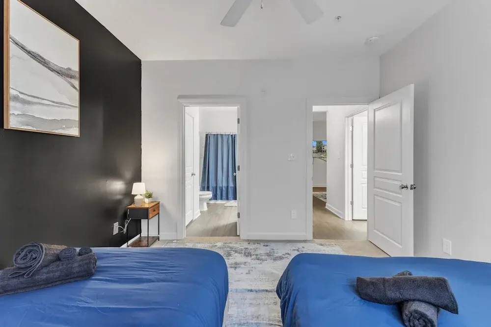Upscale 2BR Suite Mins Downtown Raleigh
