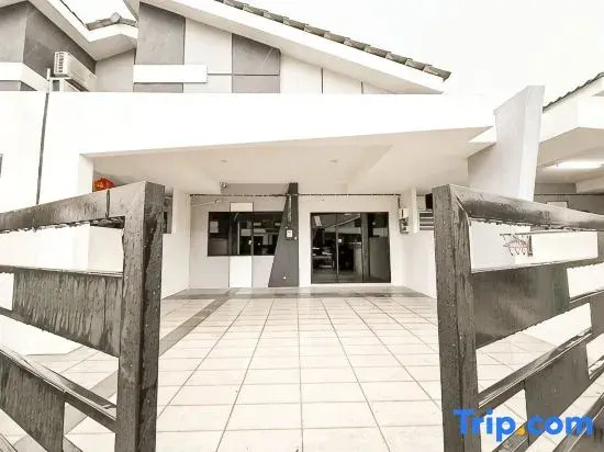Mooncave Ipoh | 4BR Home for 10 Pax | Gunung Lang