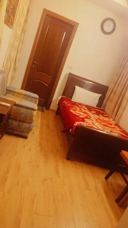 Rehman Gardens - 3BR Apartment