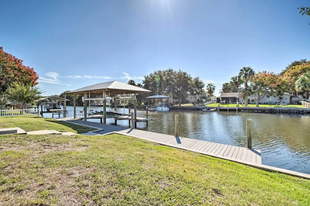 Crystal River Home: Water Views & Boat Dock!