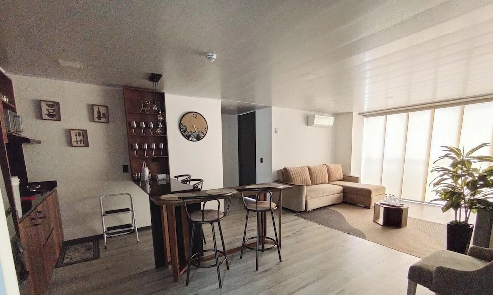 Epic Suite 313 Family Airport 3Room10Pax