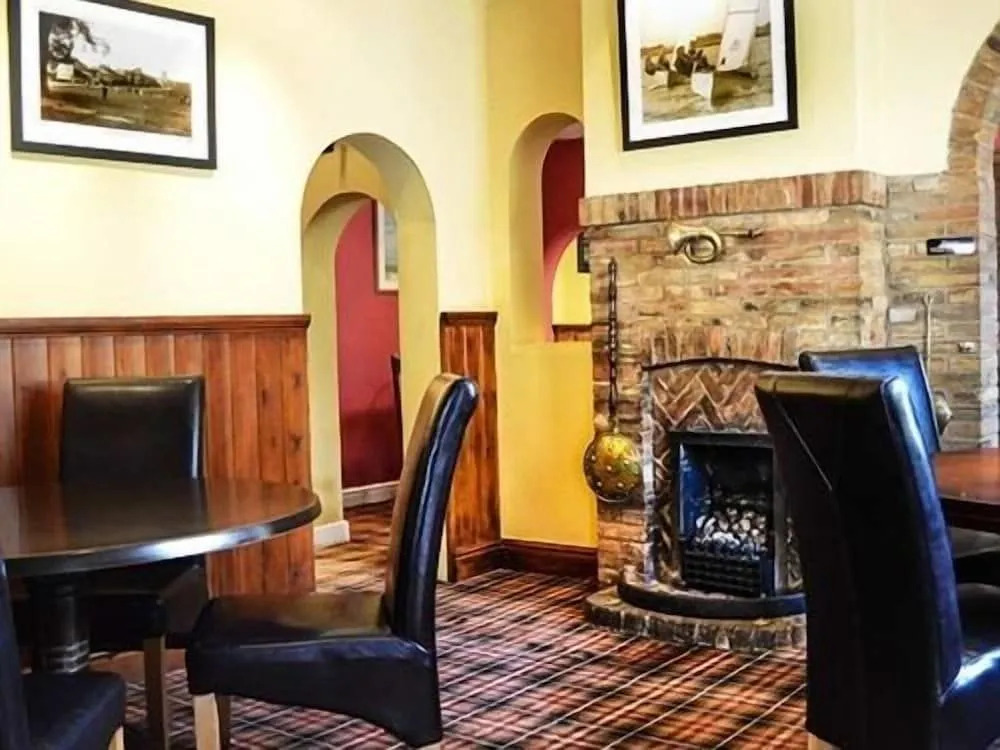 The Crown Inn Hotel