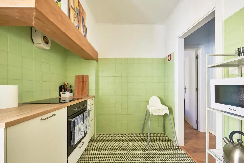 Elegant Riverview Apartment in Historical Lisbon