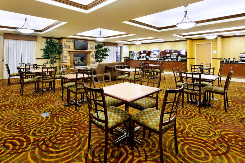 Holiday Inn Express Fresno Northwest - Herndon by IHG