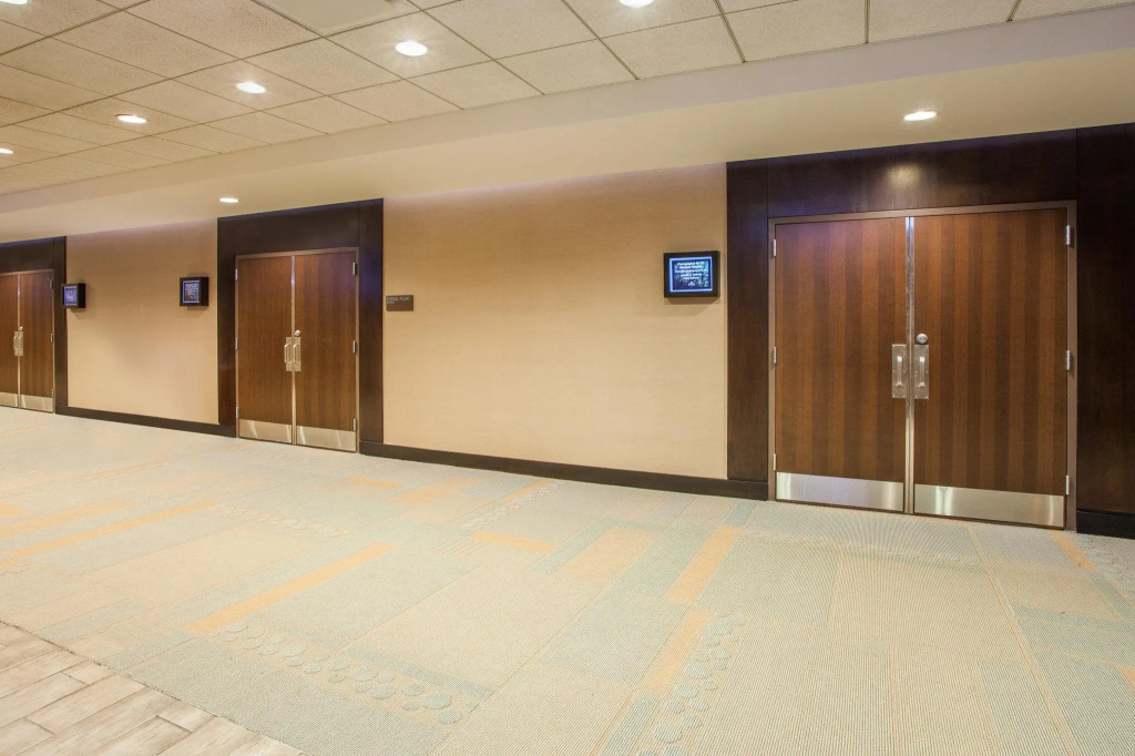 Crowne Plaza Hotel Glen Ellyn/Lombard by IHG