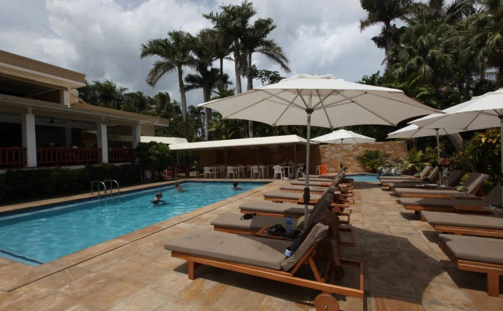 Bedarra Beach Inn