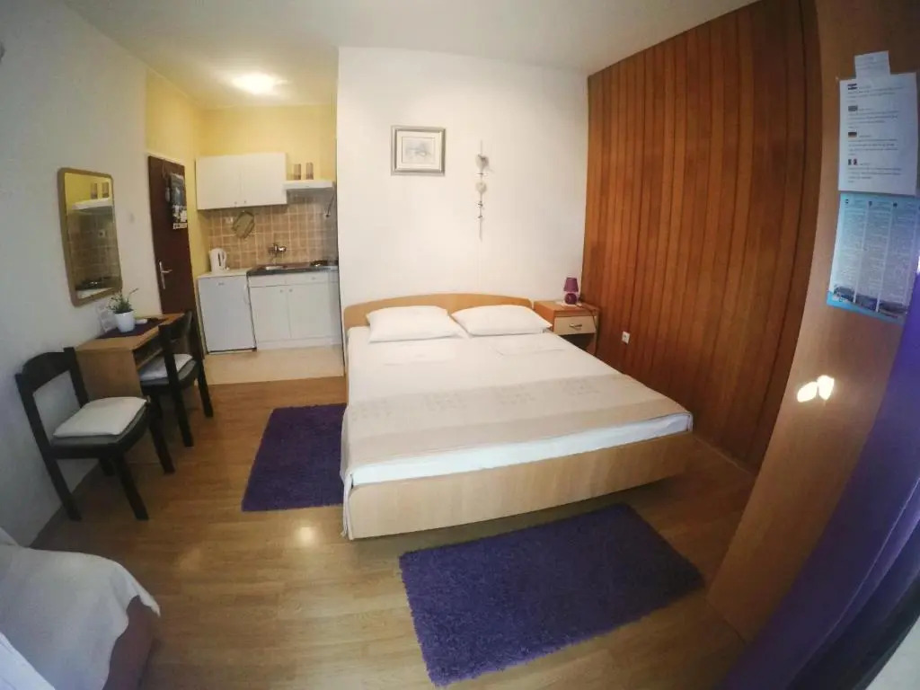 Apartments Milostić Fiskoviceva 30