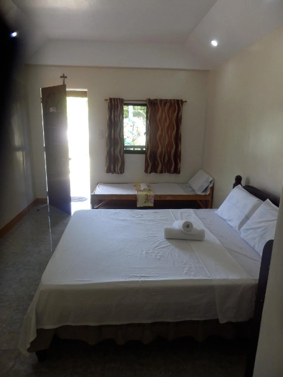 Sunshine Paradise Inn
