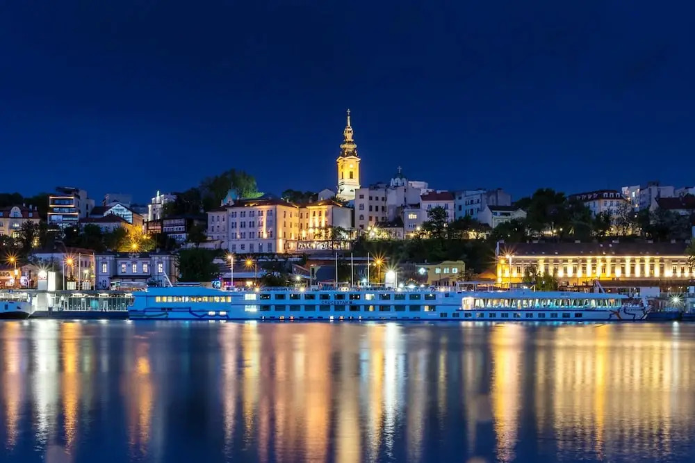Studio in Belgrade, With Wonderful City View, Enclosed Garden and Wifi Near the Beach