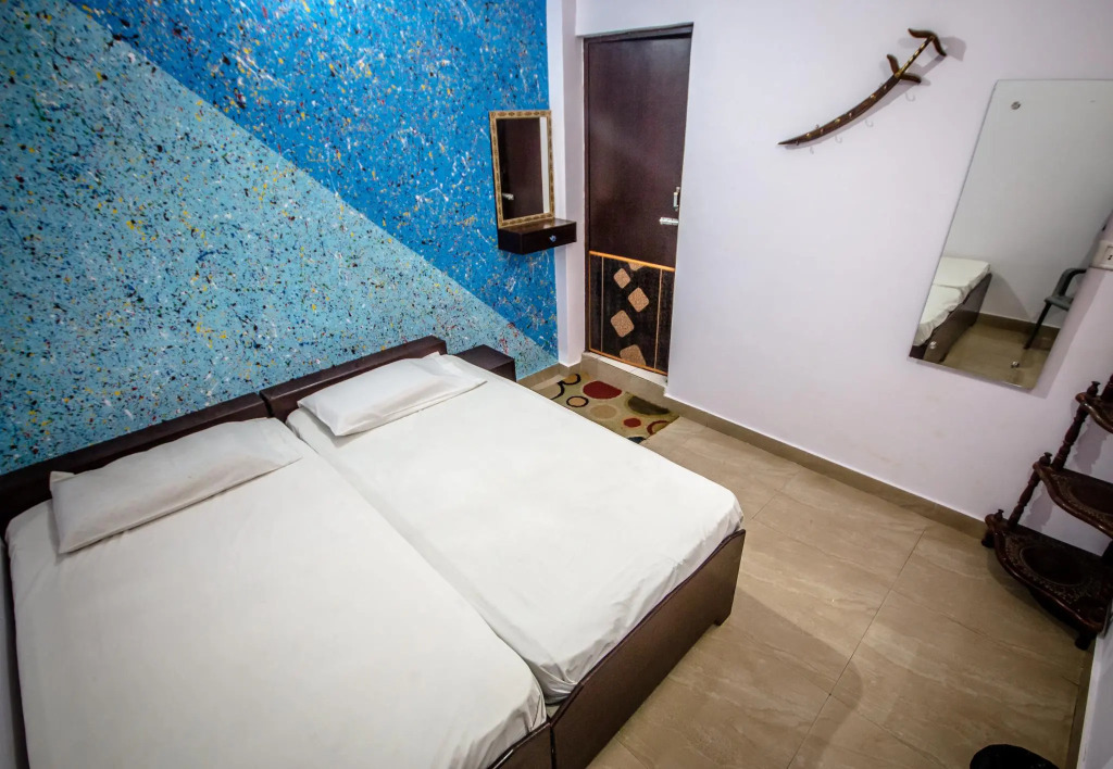 Friends Guest House & Hostel- near TAJ MAHAL