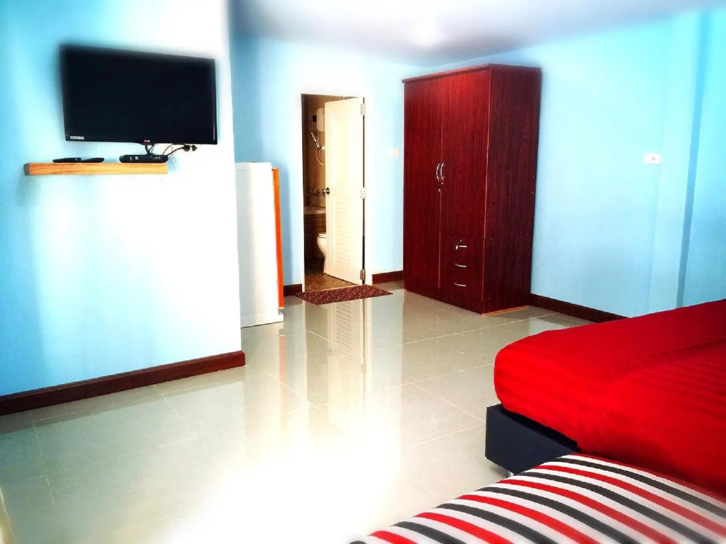 Pakmeng Beach Resort