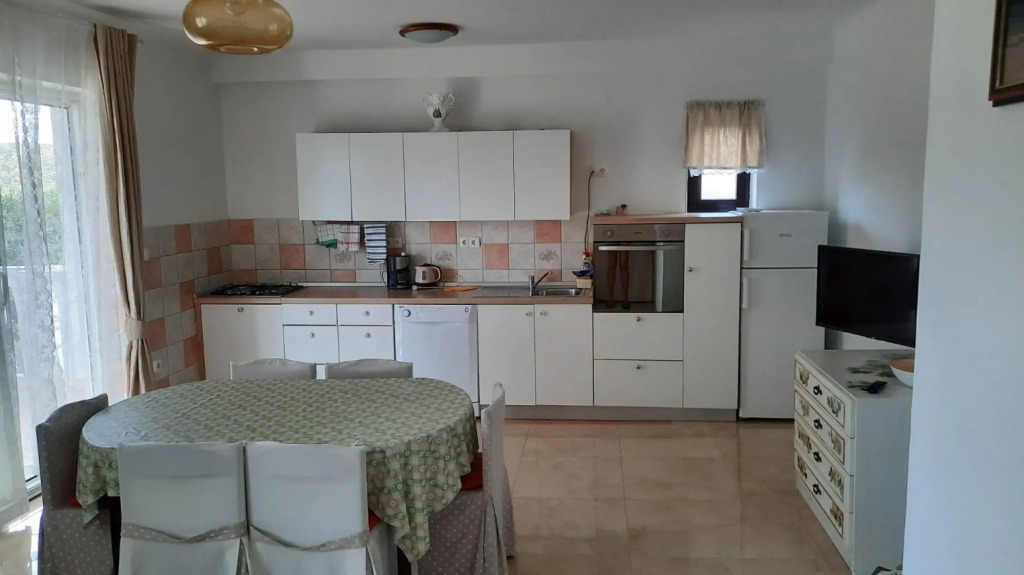 Ankica - pool & garden - A1(9)
