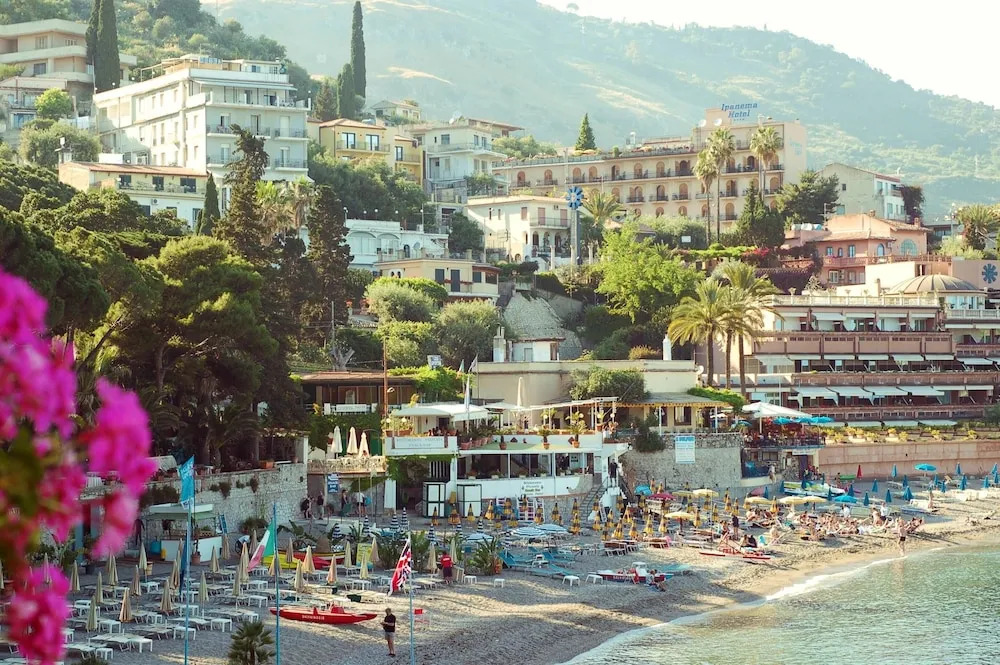 Apartment With one Bedroom in Messina, With Wonderful sea View, Furnished Balcony and Wifi - 100 m From the Beach
