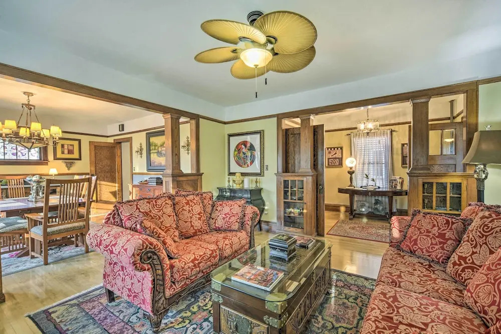 Elegant Superior Getaway < 2 Mi to Downtown!