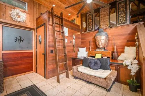 The Bali House and Cottage at Kehena Beach Hawaii