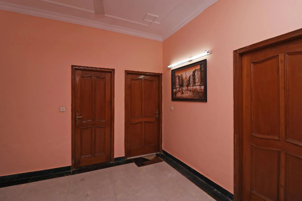 OYO 38025 Hotel The Rock Residency