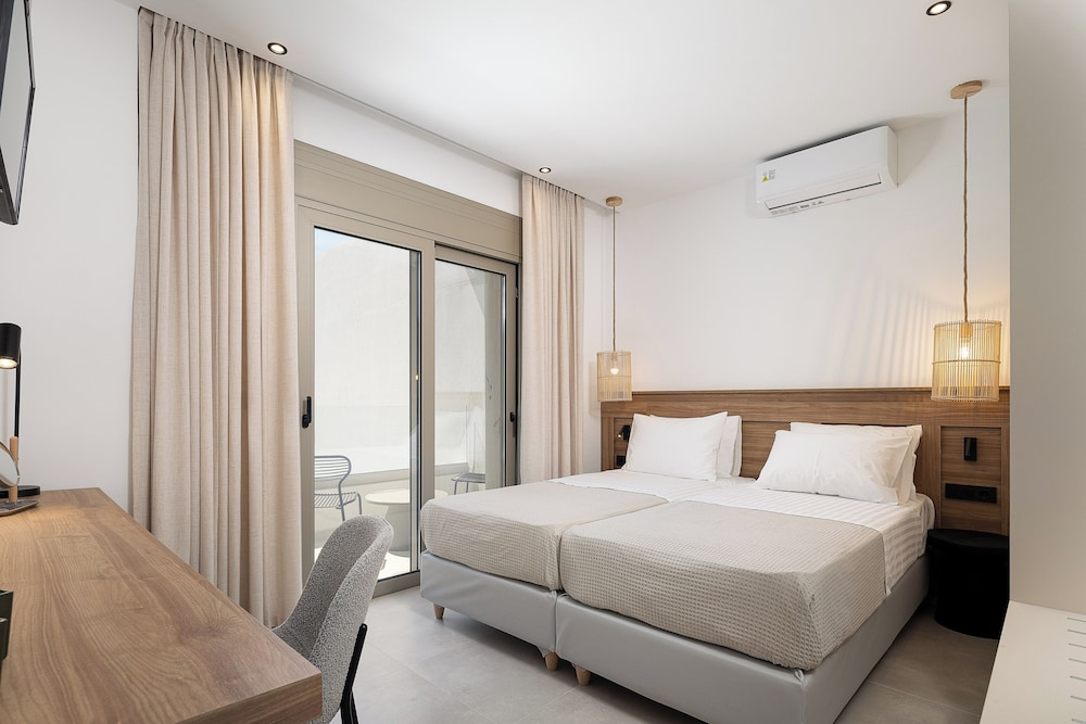 Imbros Villas - "Free" Heated Pools in mountains