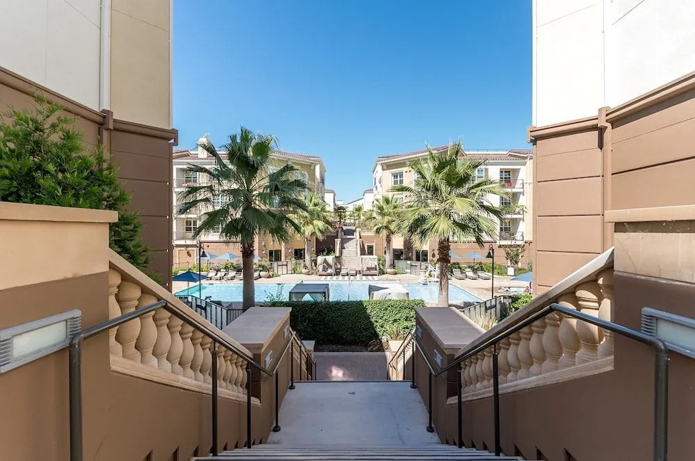 Bluebird Suites in Silicon Valley