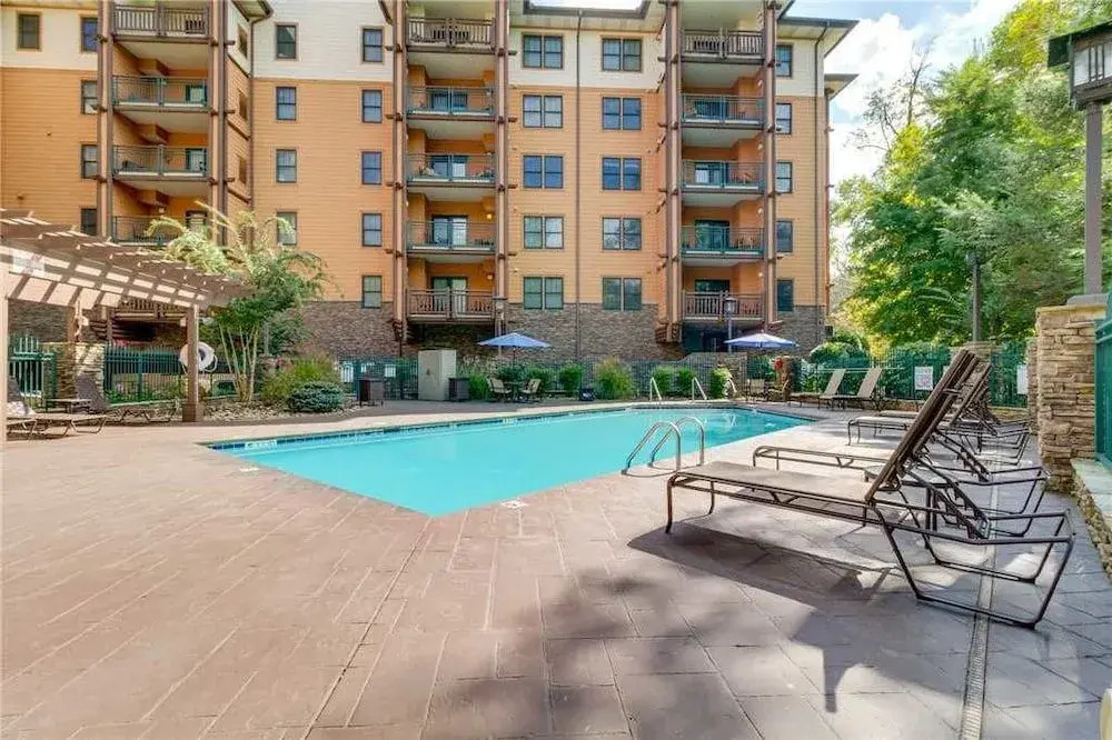 Baskins Creek 414 - 2 Br condo by RedAwning