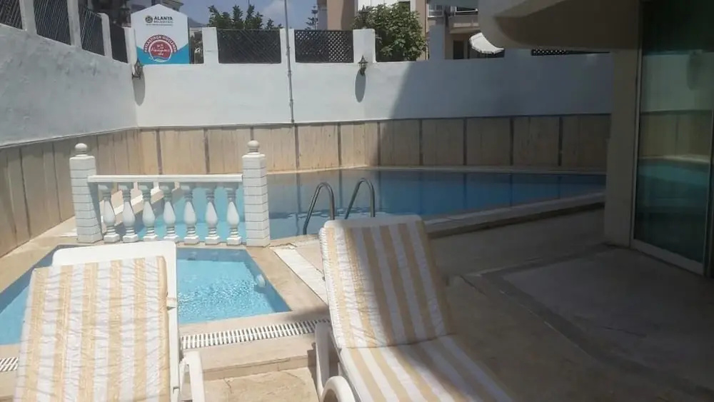 Lale Apartment Hotel