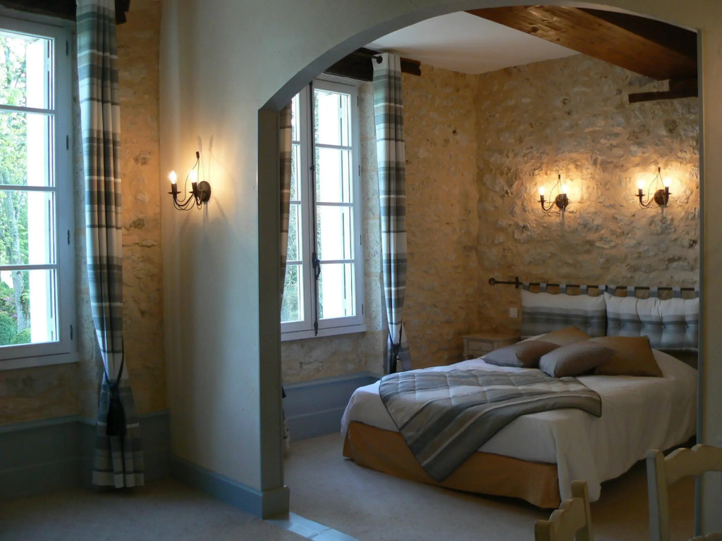 Chateau De Lhoste