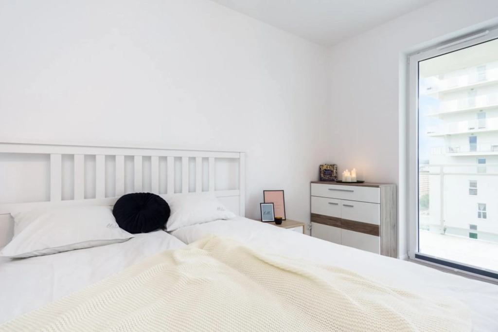 Cosy Two Bedroom Apartment With Stunning City View