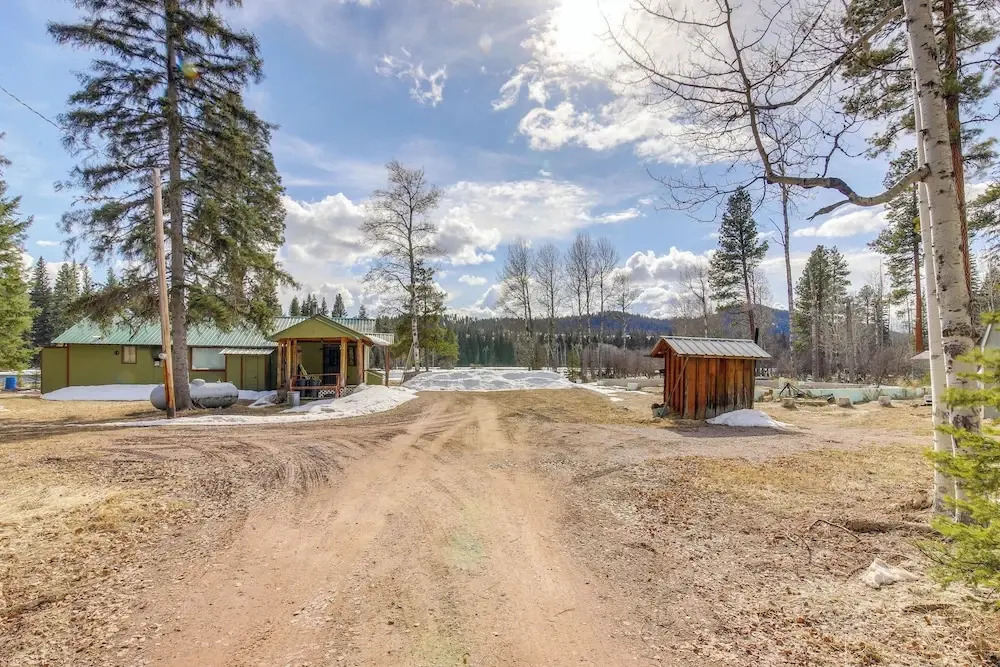 Hike, Bike & Boat: Cabin w/ Dock on Seeley Lake!