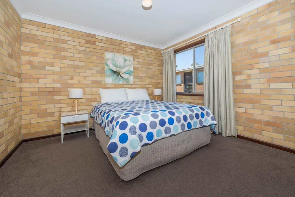 Castaways Unit 8 - Shoal Bay