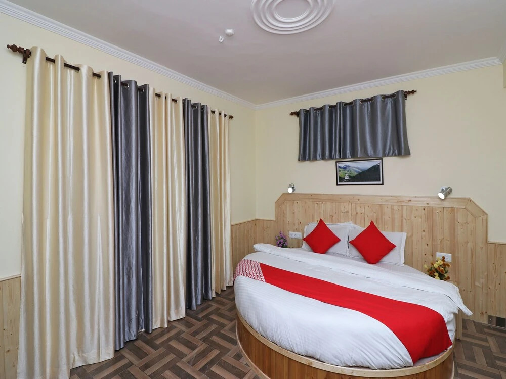 OYO 13715 Home Exotic River View Naggar Road