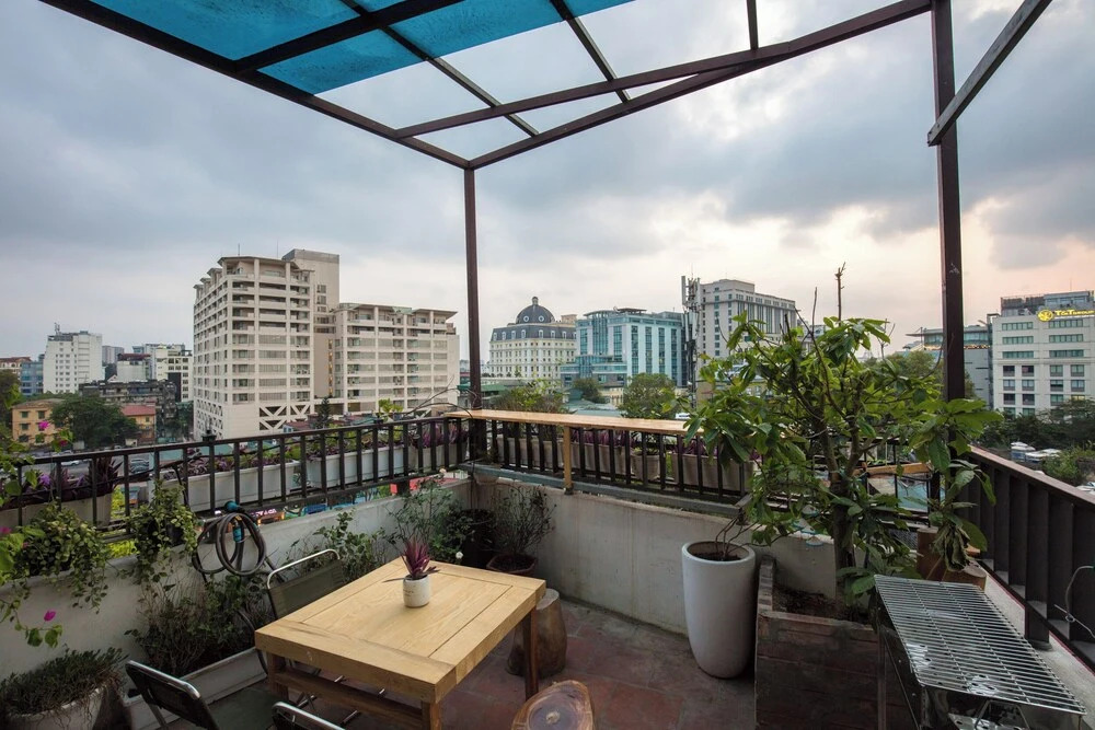 SaziHome Le Thanh Tong Hanoi
