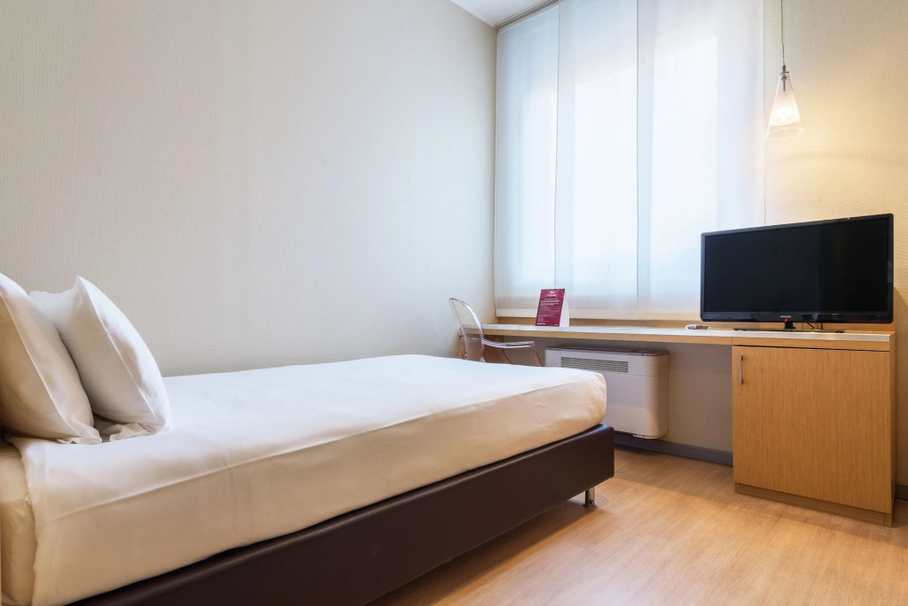 B&B HOTEL Milano La Spezia
