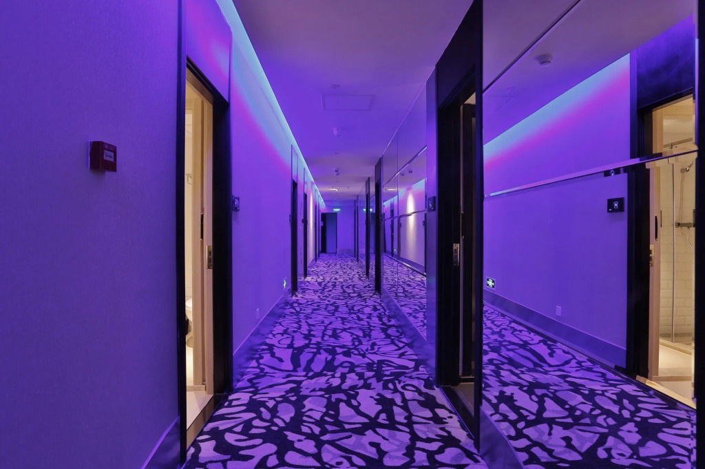 ELITE International Hotel Taikoo Hui Plaza Gangding Metro Station Branch