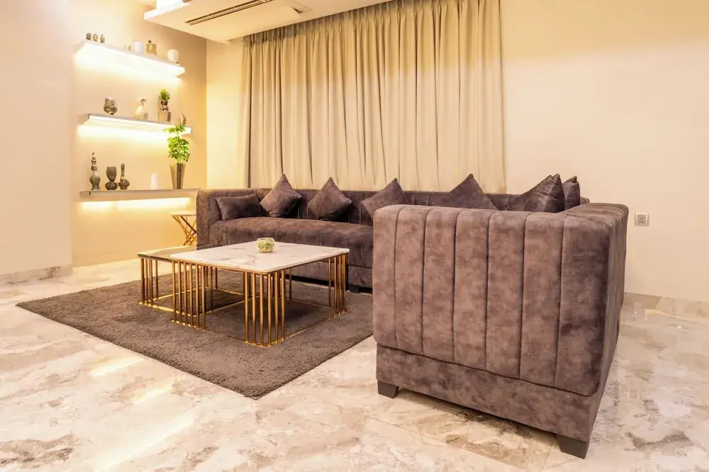 Housr 2 BHK Apartment Sector 41 Gurgaon