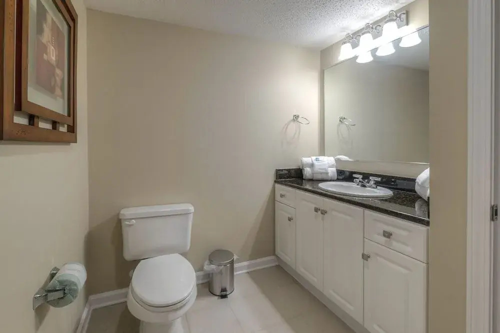 Yacht Clubs #1-503 - 3 Br Condo
