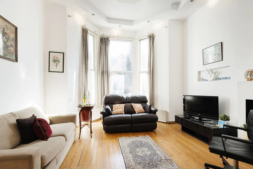 The Cheniston Gardens Abode - IA01