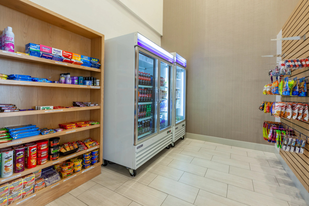 Holiday Inn Express & Suites Woodhaven by IHG
