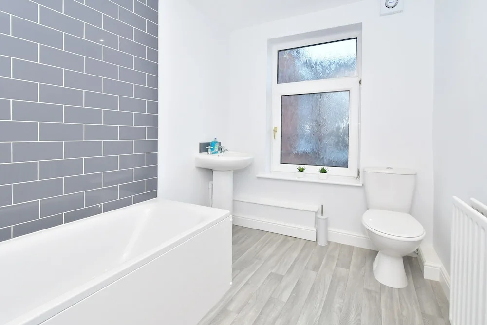 Townhouse @ 272 Walthall Street Crewe