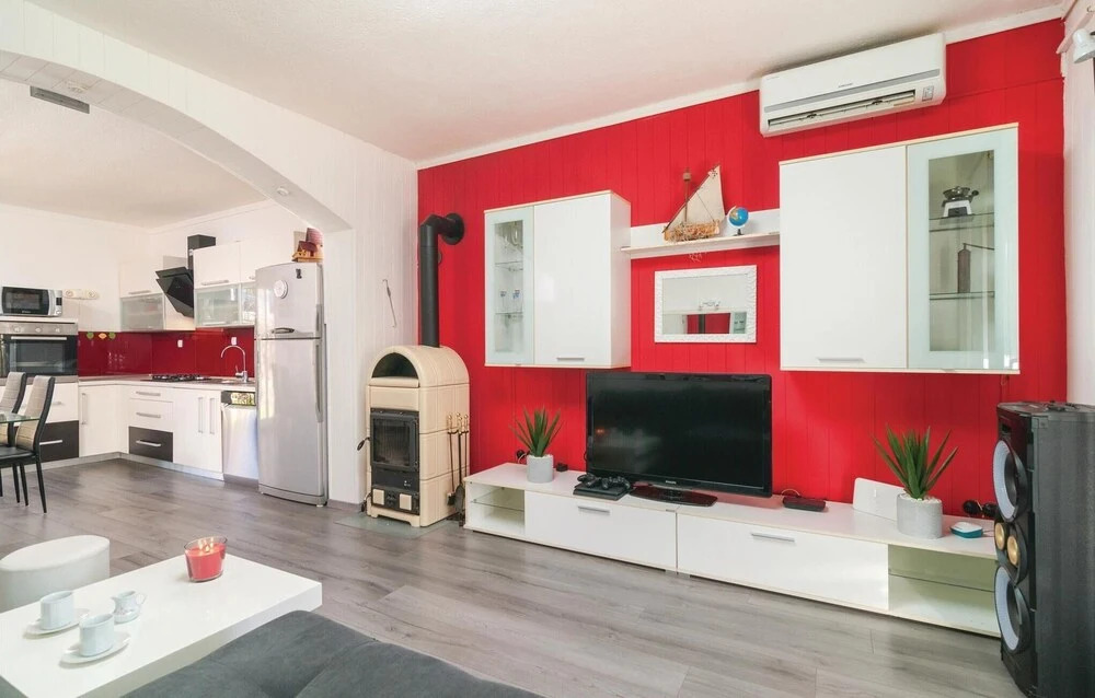 Pet Friendly Home In Srinjine With Sauna