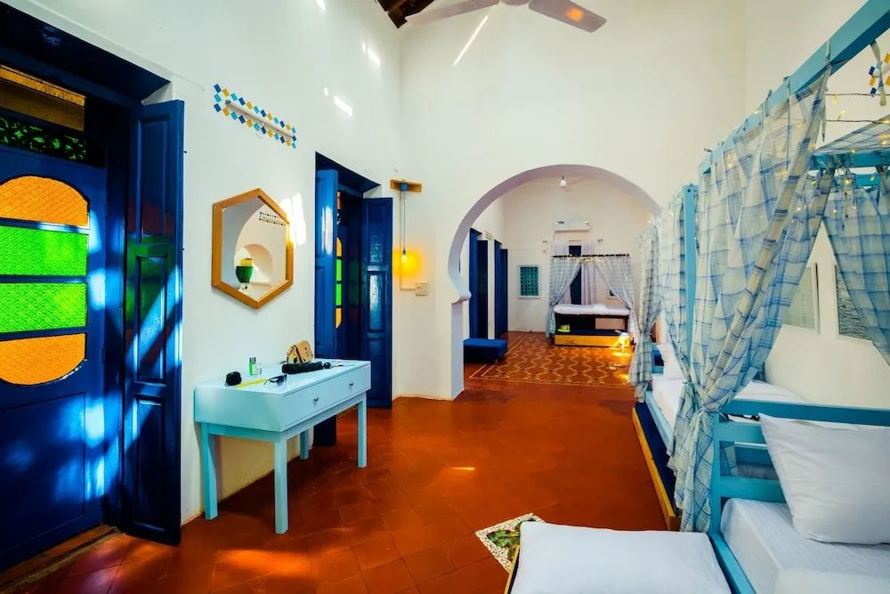 OYO 10868 Home Villa Calangute Beach