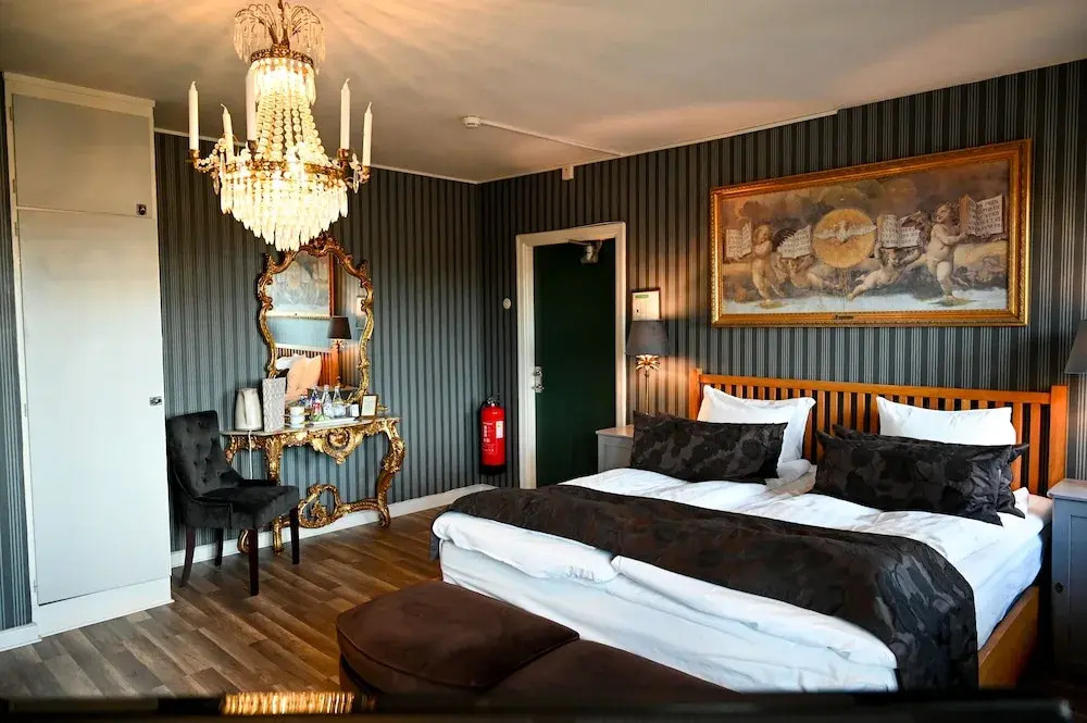 Palace Hotell