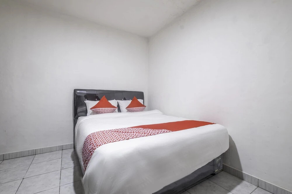 Baladewa Residence Syariah by OYO Rooms