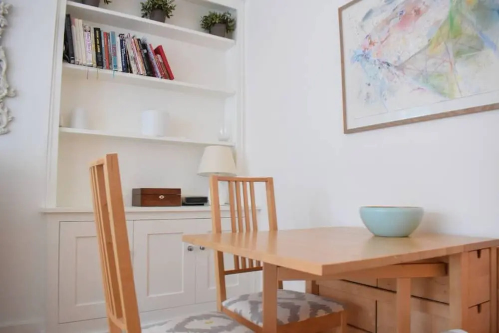Shepherd's Bush 2 Bedroom Flat With Garden